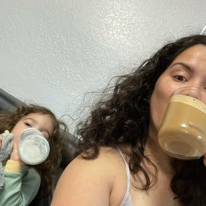 Meet your Posher, Denisleydis